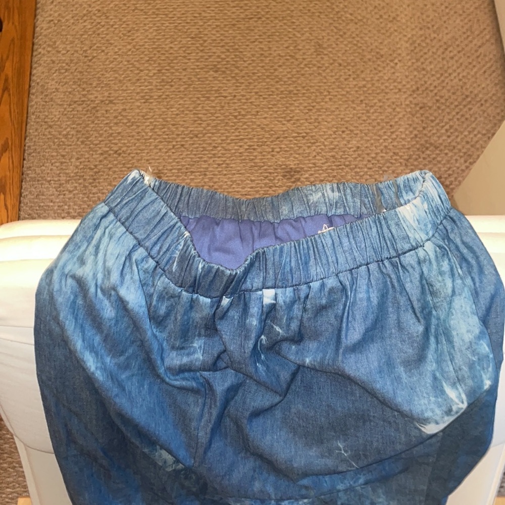 Bell bottoms - Picture 2 of 2